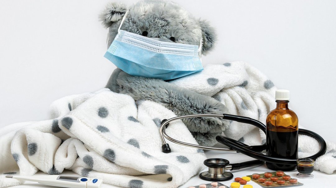 物理降温和退烧药都没退烧怎么办,发热吃什么退烧药最快