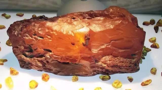 价值过亿的翡翠原石重达14.5吨,中国最大的翡翠原石几百吨