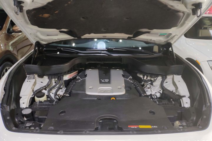 英菲尼迪fx35漆面带自修复吗,英菲尼迪fx35补漆事故