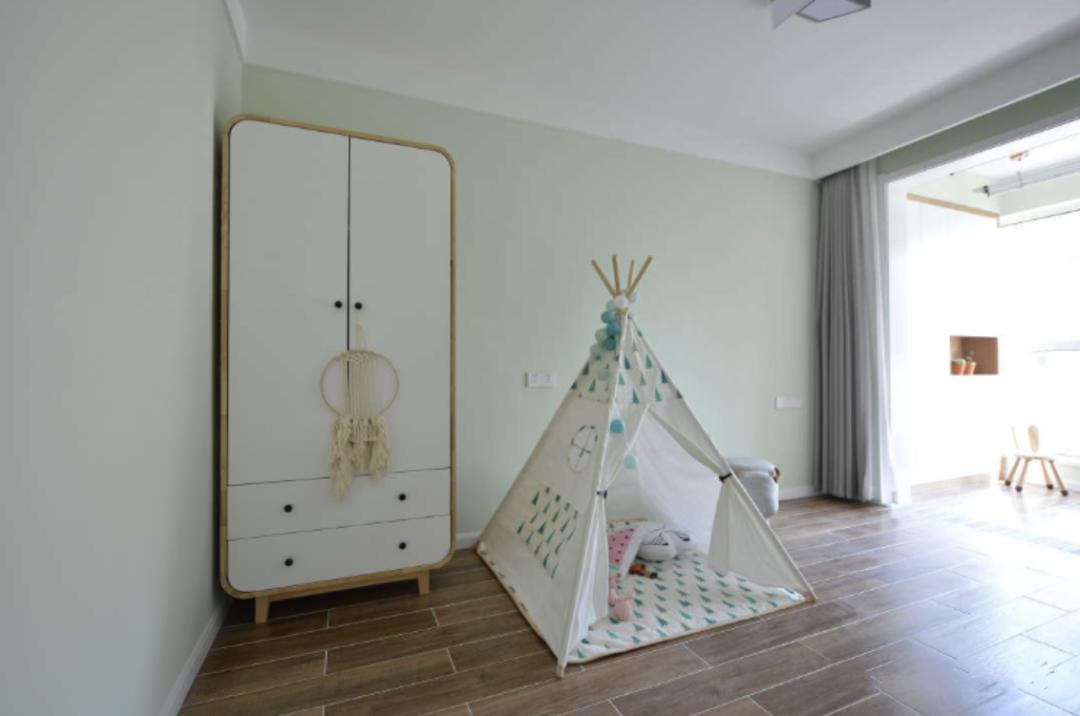 92平方米两室一厅一楼带院子,92平米两室一厅阳台