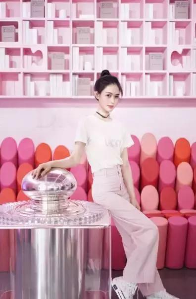 dior粉耀都市,dior沉浸式开箱