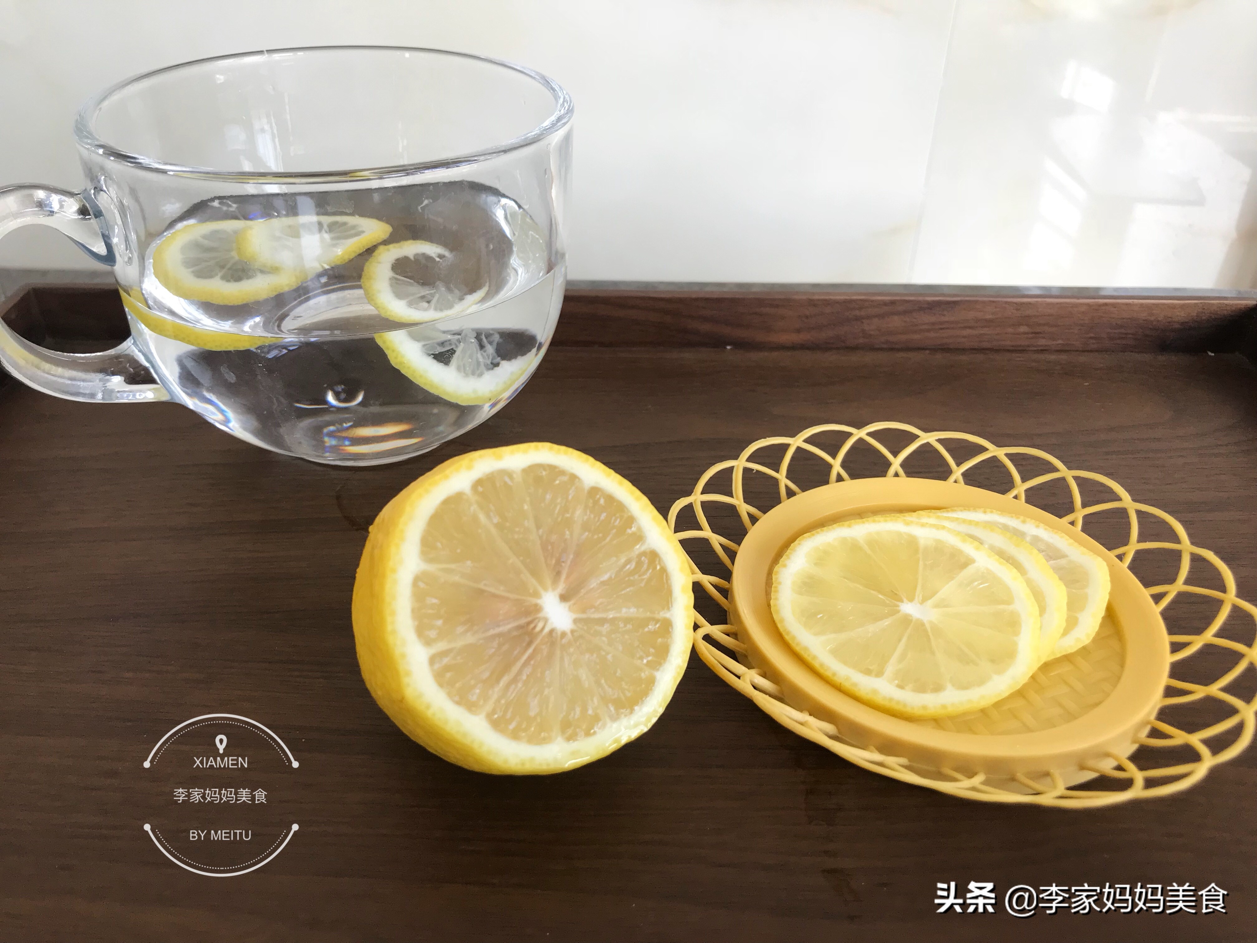 柠檬泡水喝的正确方法与禁忌,柠檬怎么泡水喝是正确的