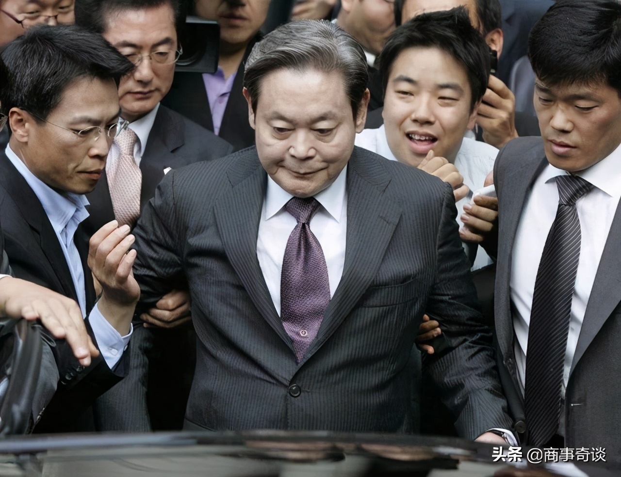 三星灵魂人物陨落，遗产税高达76亿美元，财阀世袭制或被打破？