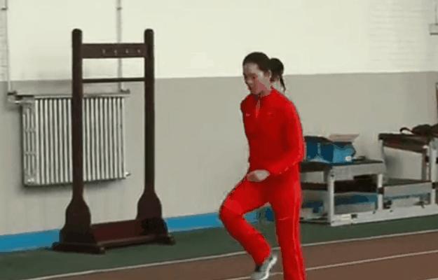 特殊时期坚持在家健身,特殊期间运动