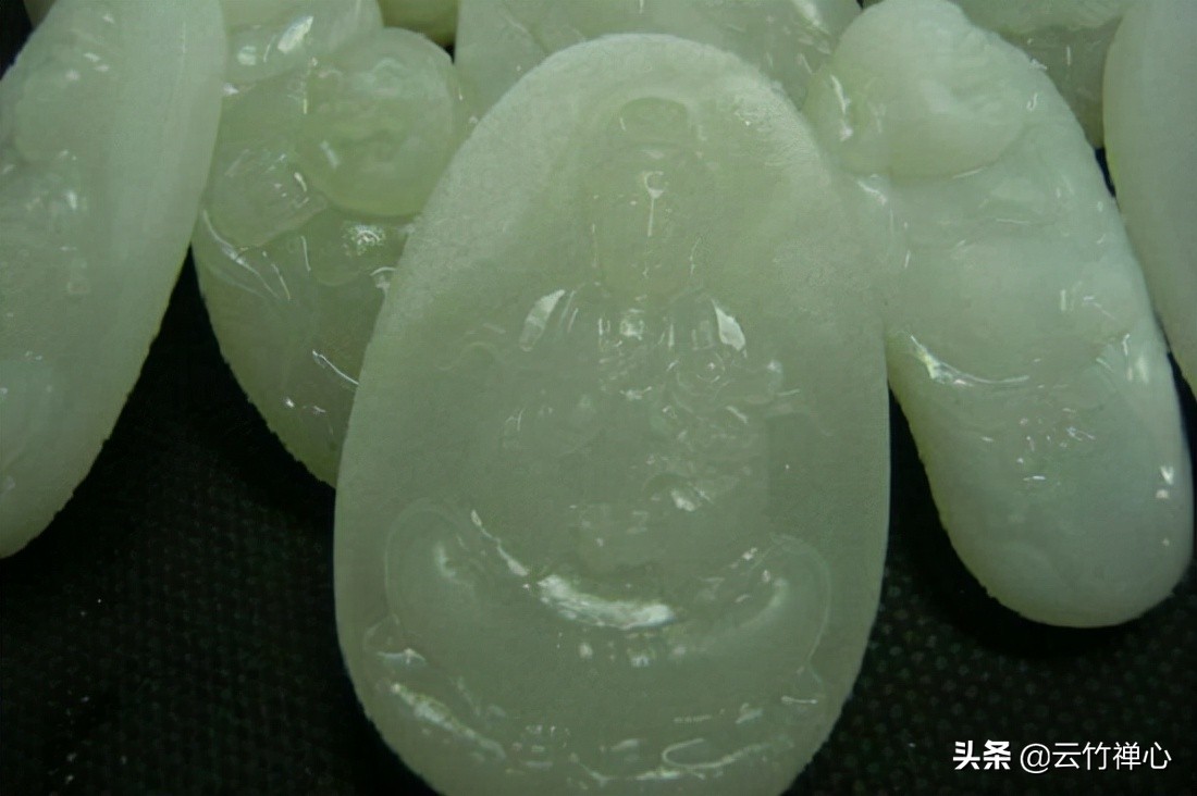 韩料和田玉打灯鉴别图,怎样辨别韩料和和田玉的区别