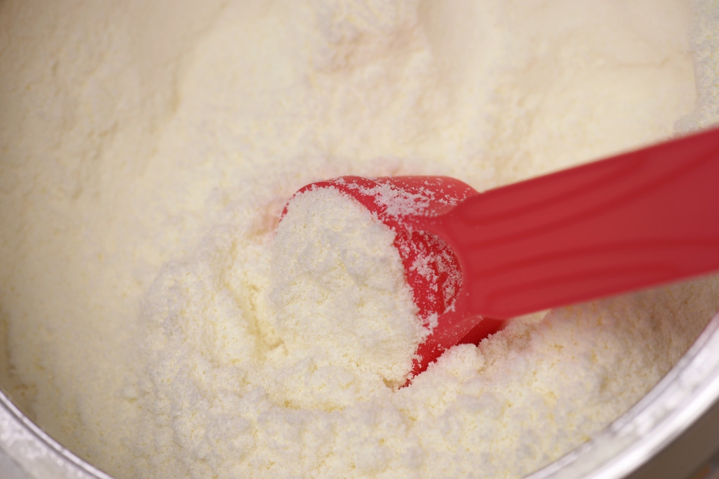 惠氏奶粉启赋蕴萃怎么辨别真假,辨别奶粉真假的视频