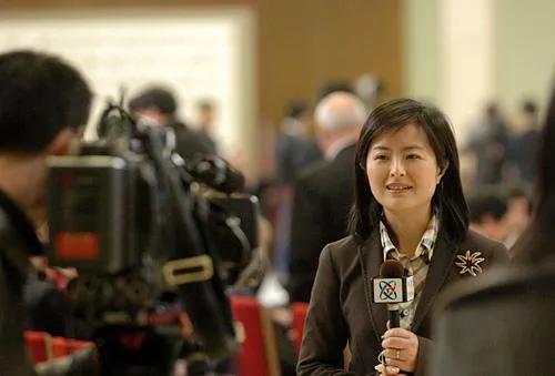 北大才女瞒60岁丈夫，豪掷百万投资画漫画的二混子，现结局如何