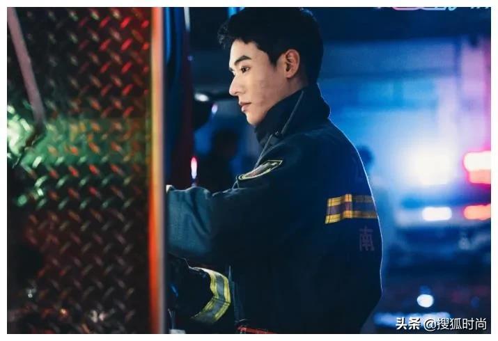 龚俊为什么总唱歌,龚俊采访尴尬现场合集