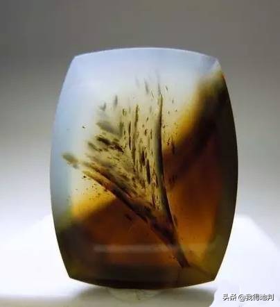 万年石头里的罕见画,万年奇石石头画