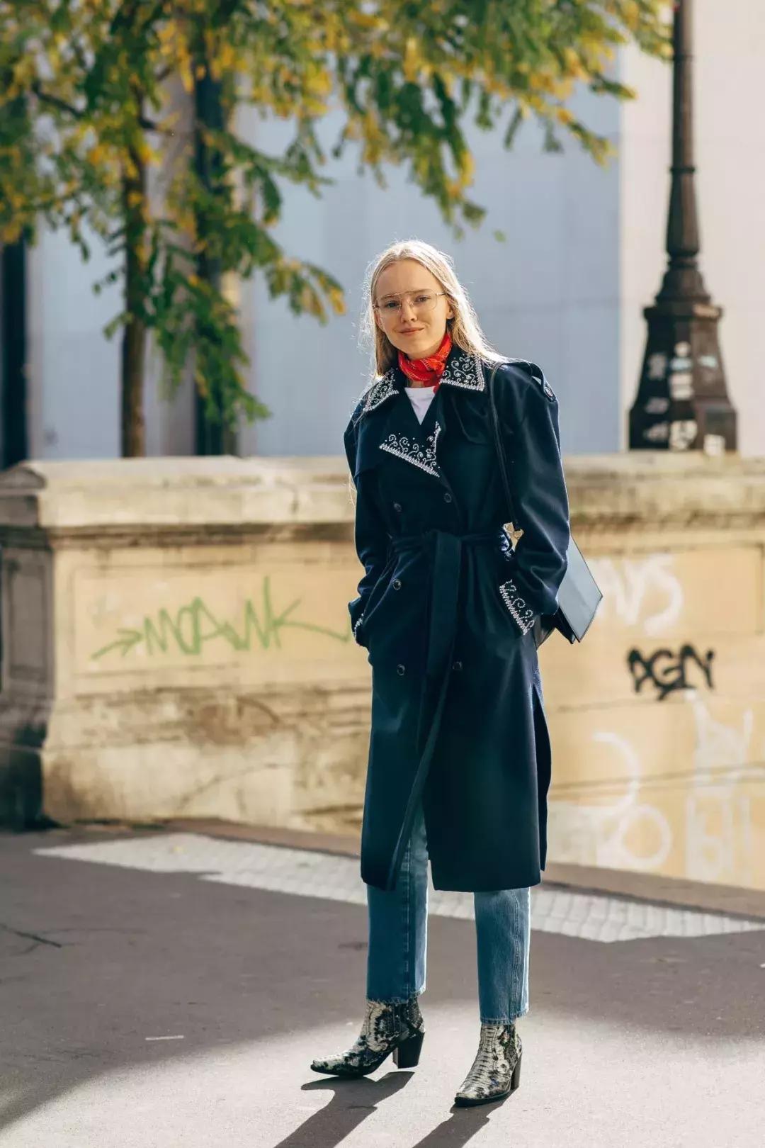 这个冬季时髦精都是这么穿大衣的,时髦的人喜欢这样穿