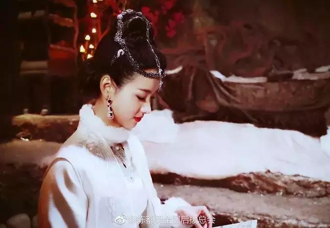 宋洋鸣鸿传喜剧,一口气看完鸣鸿传解说