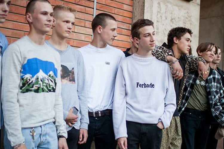 高街连帽卫衣图片大全,连帽卫衣和圆领卫衣pick哪一款