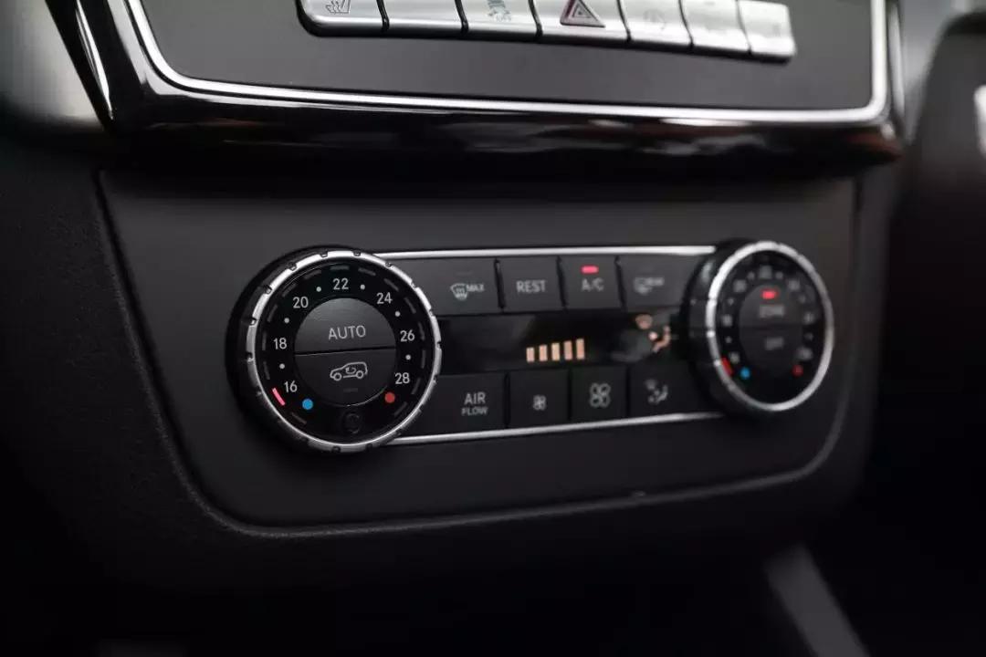 gle400轿跑suv试驾评测,奔驰gle400ecoupe