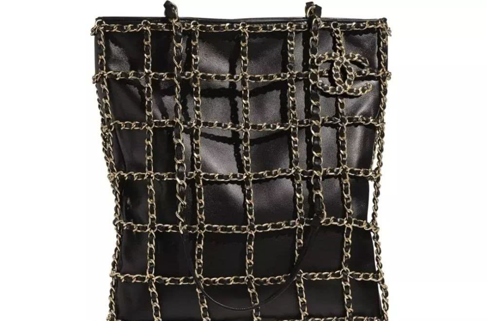 追了《爱的迫降》这么久,我终于看到一只想买的包了