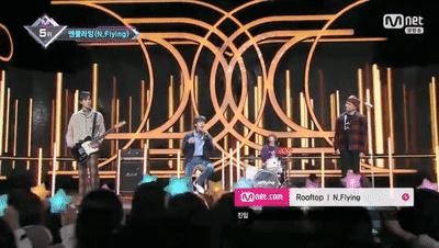 追星女孩们的新墙头，出道史堪比青春励志电影