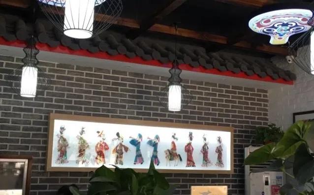 陕十三肉夹馍奥特莱斯店,陕十三肉夹馍多少钱一个