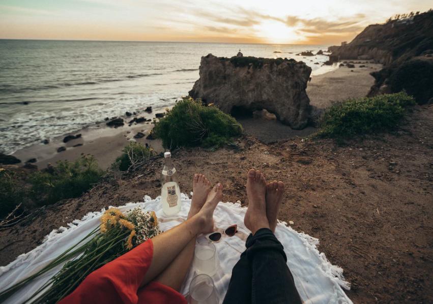 如何高情商让男朋友送你生日礼物,男朋友很直男不会送礼物怎么教他