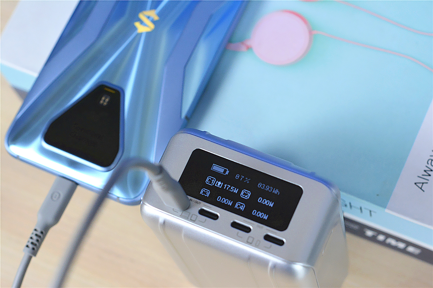 征拓充电宝快充版和普通版,征拓充电宝质量怎么样