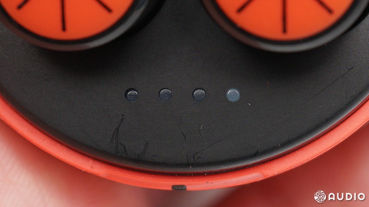 足球篮球蓝牙耳机拆解,足球款蓝牙耳机