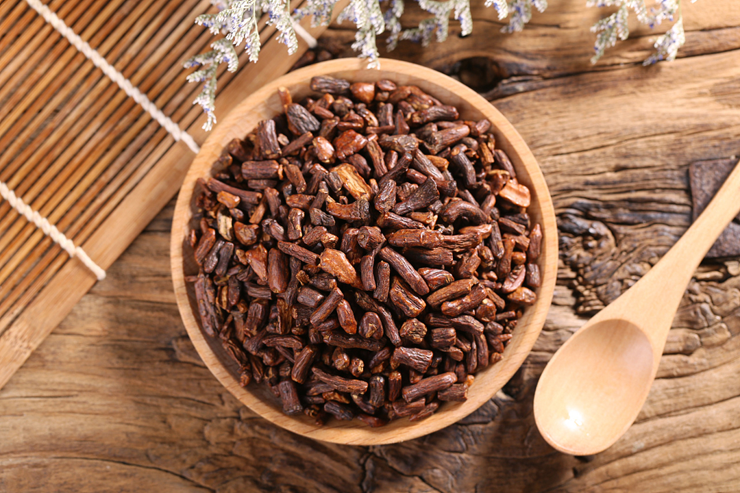 小时候玩过的蒲公英竟然是良药：消炎解毒，妇科疾病的克星