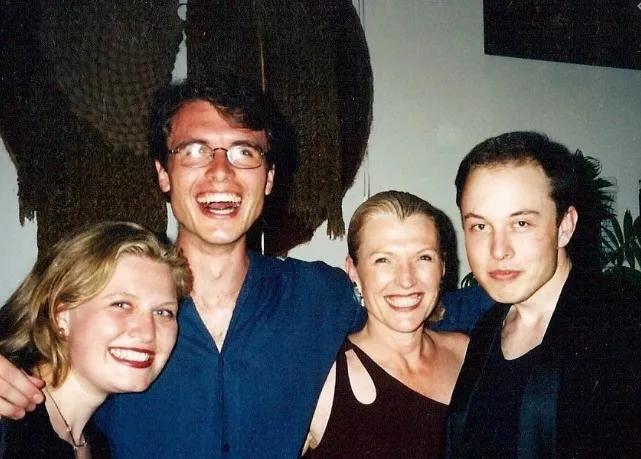 养大3个亿万富豪、67岁全裸上杂志：她的人生太硬核