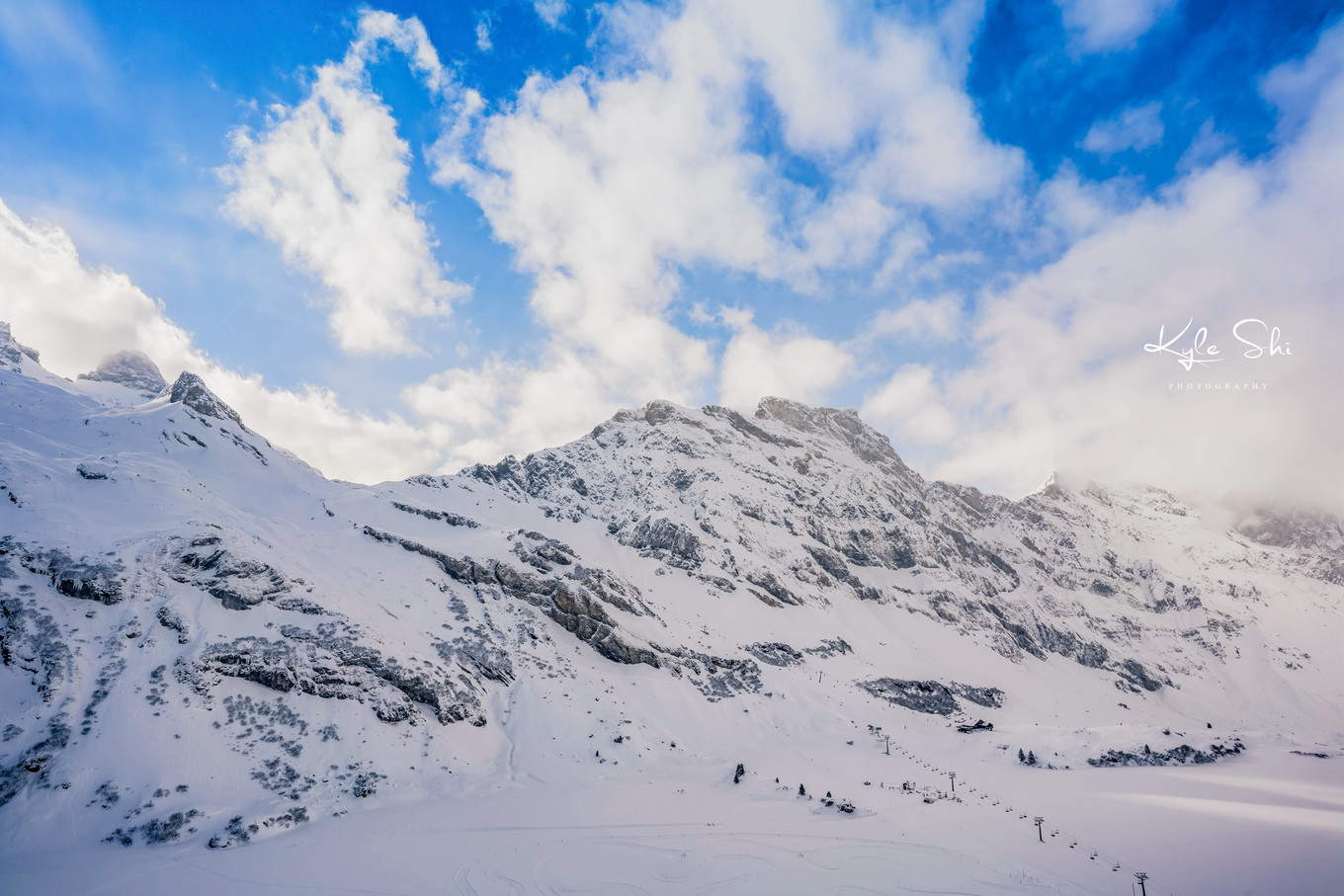 瑞士高山滑雪上演惊险与刺激,瑞士滑雪的真实感受