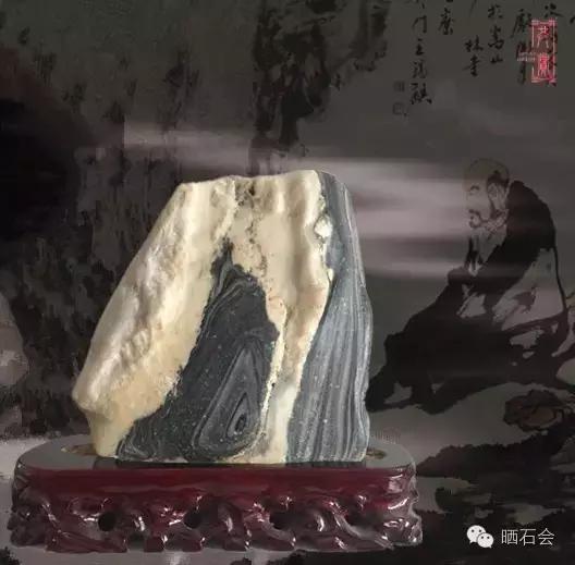 这些奇奇怪怪的奇石让人不忍直视,奇石每一件都是绝无仅有