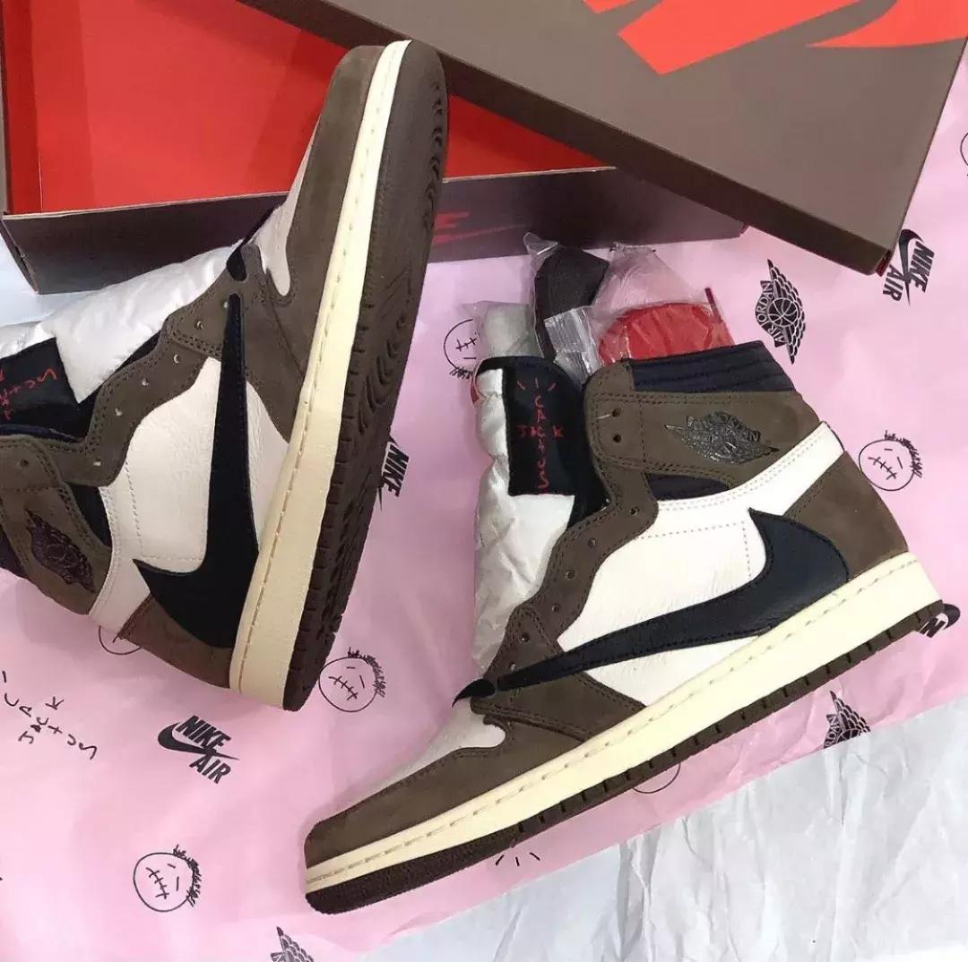 一个月生活费5000不够你花,一个月5000块钱生活费不到200