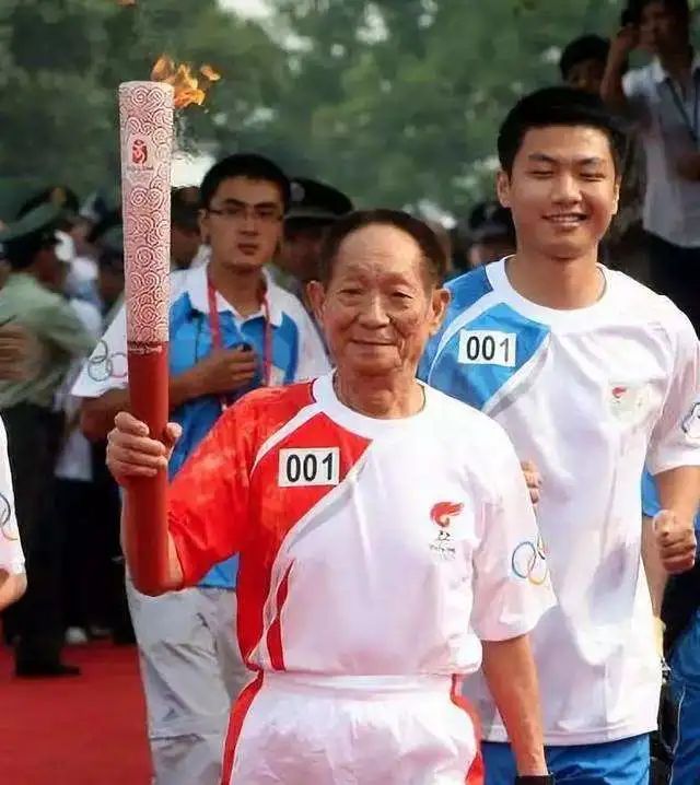 95后小伙袁隆平,袁隆平体育