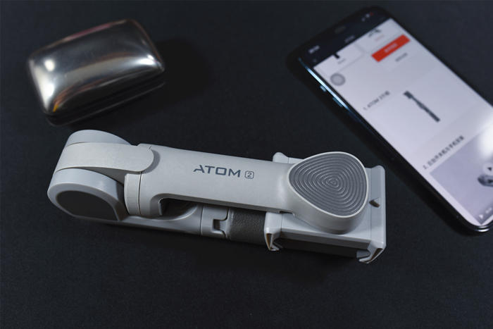 自动开合，三轴一体便携无压力-SNOPPA随拍ATOM2自动折叠手机云台