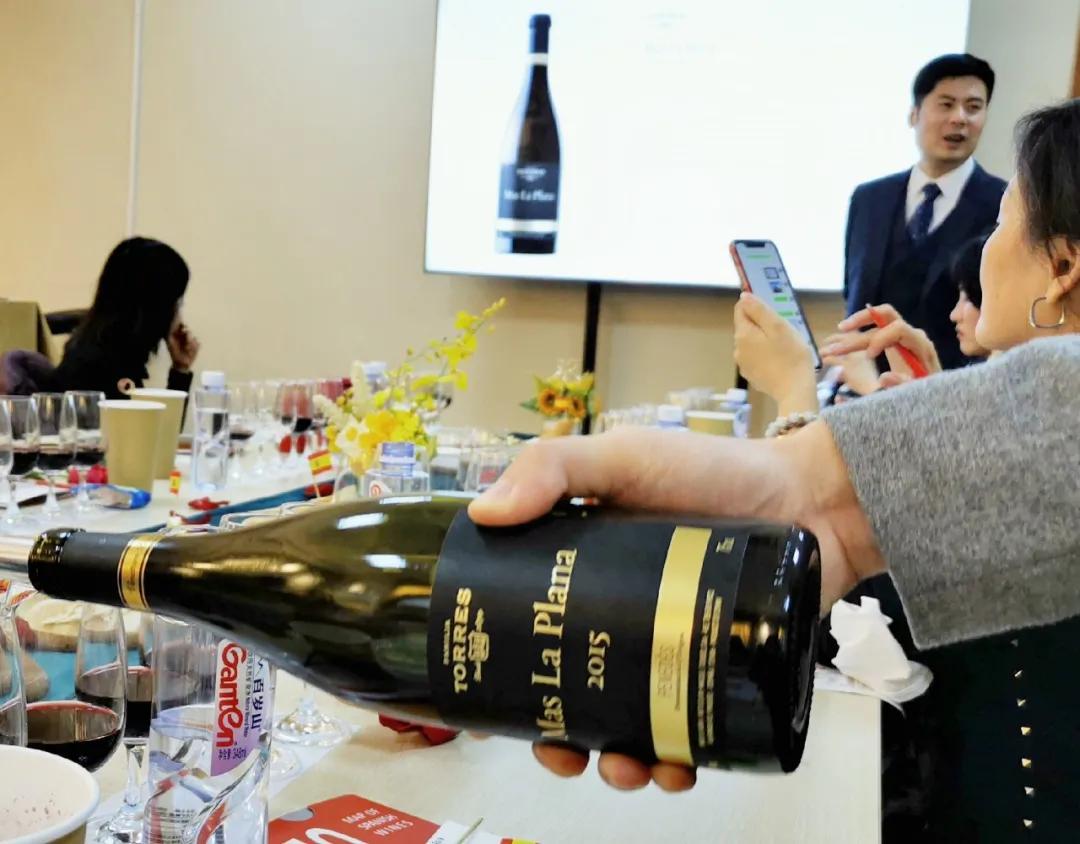 自由行去巴黎西班牙巴塞罗那行程,从巴塞罗那到巴塞罗那