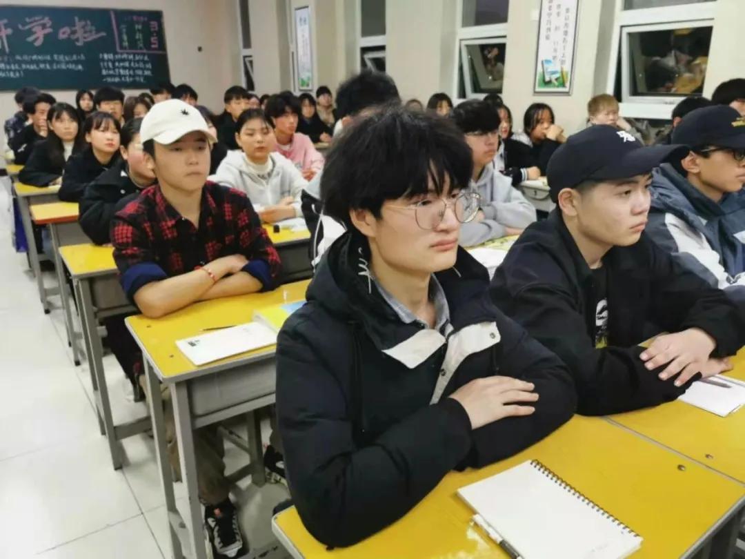 北方电子科技学院许昌,许昌北方电子科技学校开学典礼