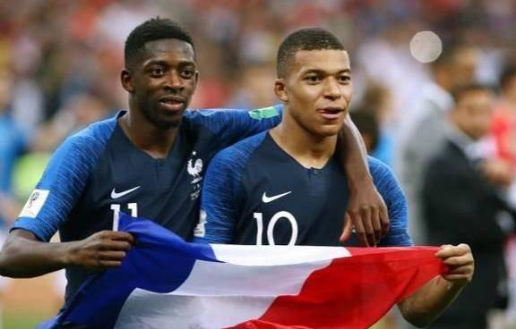 登贝莱巴萨时期高光时刻,登贝莱替巴萨破荒