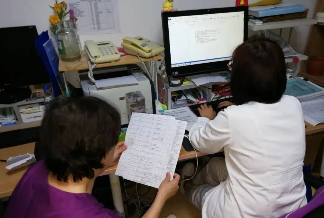 西罗园社区卫生服务中心：*党**旗飘飘——基层风采（支部篇）