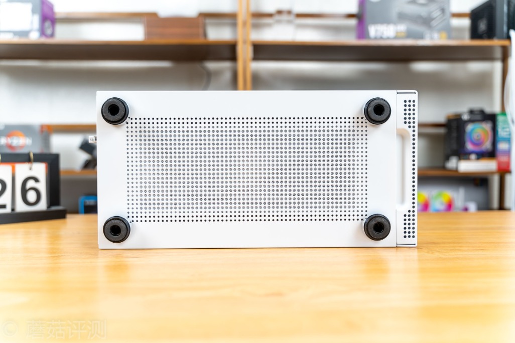 先马趣造白色装机方案,先马趣造im白色机箱