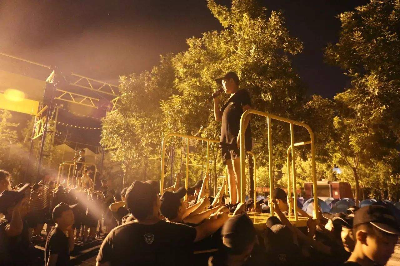 小硬汉青少年军事夏令营,军事夏令营军事五项教案