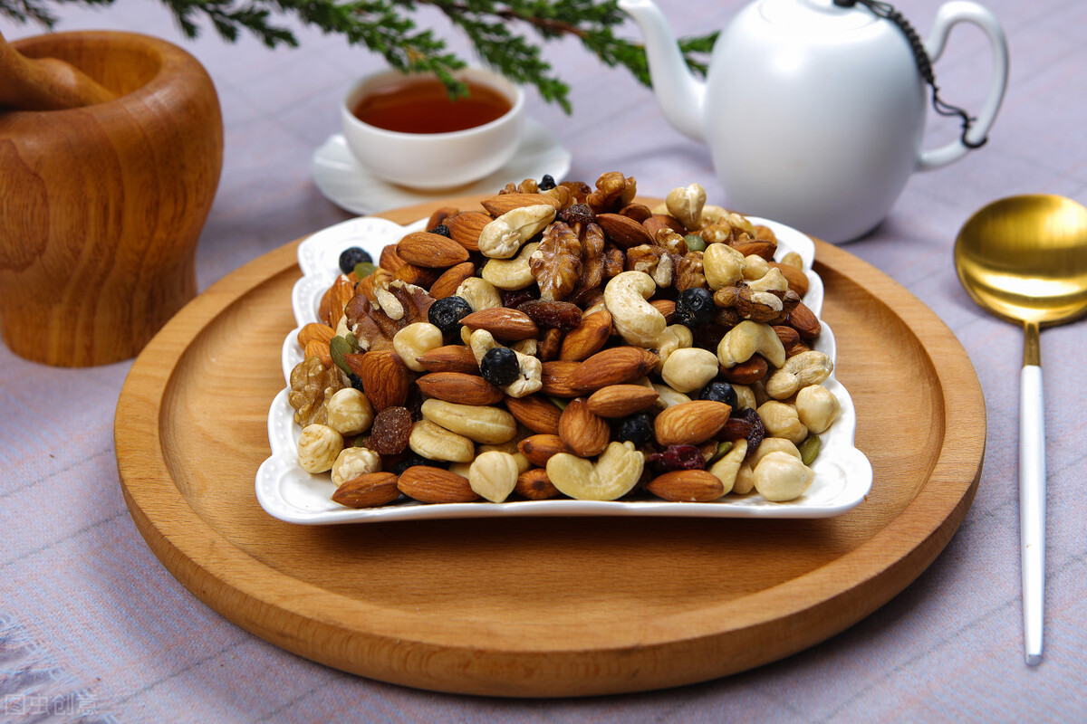 男童喉咙卡异物邻居施救,孩子遭异物卡喉医生15秒救回