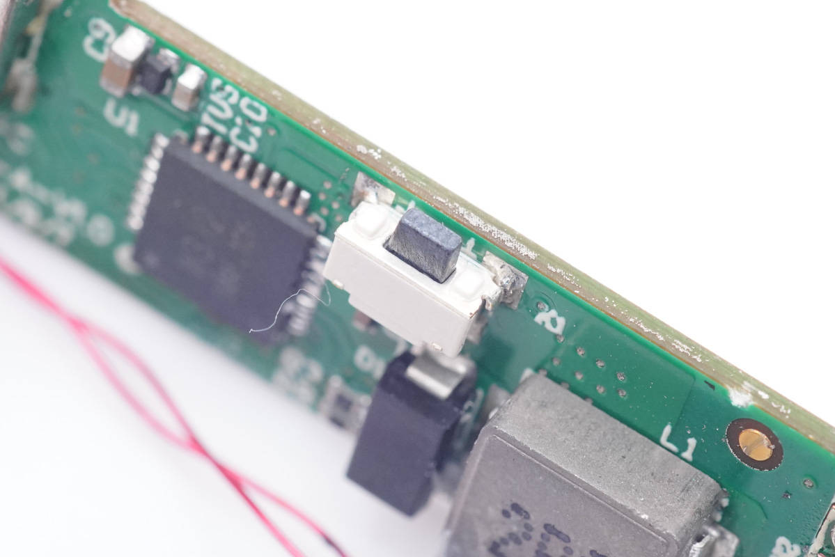 苹果充电宝无线磁吸原装拆解,苹果充电宝无线磁吸拆解