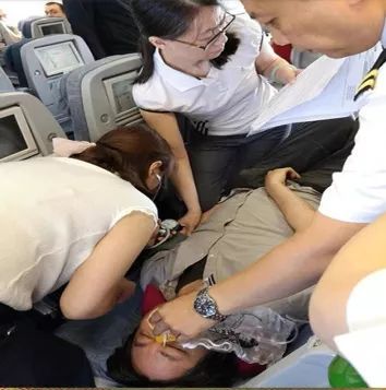 30周早产儿一天体重增加多少,30周早产2.5斤一切正常