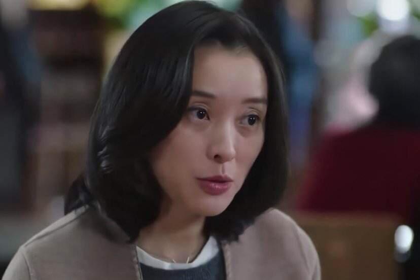 吴越演的凌玲最后离婚了吗,我的前半生吴越扮演小三被骂