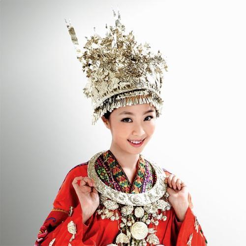 马伊琍美艳赵丽颖像仙女下凡,马伊琍机场照条纹上衣