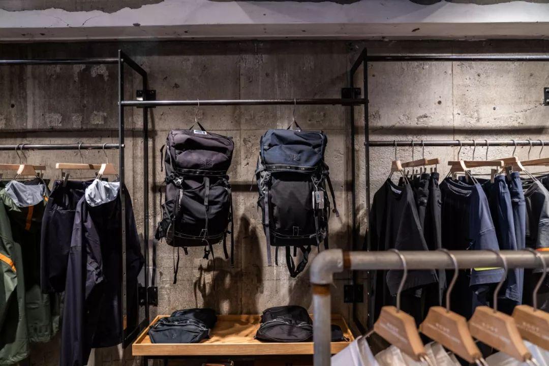 跟风夏日爆款户外风？这样穿又帅又凉快！日本潮店探险