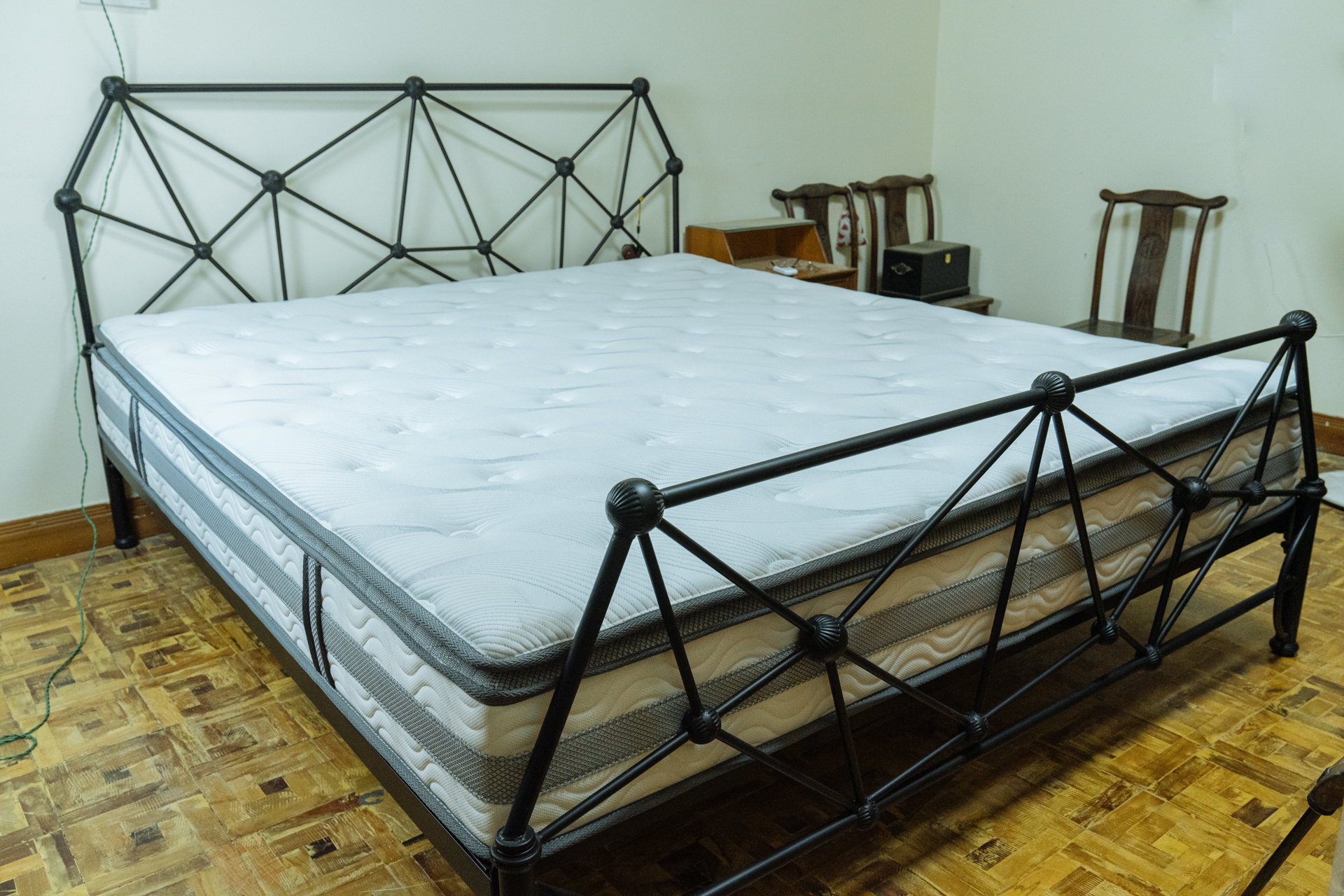 床垫是弹簧床垫好还是乳胶床垫好,床垫选弹簧床垫还是记忆棉床垫