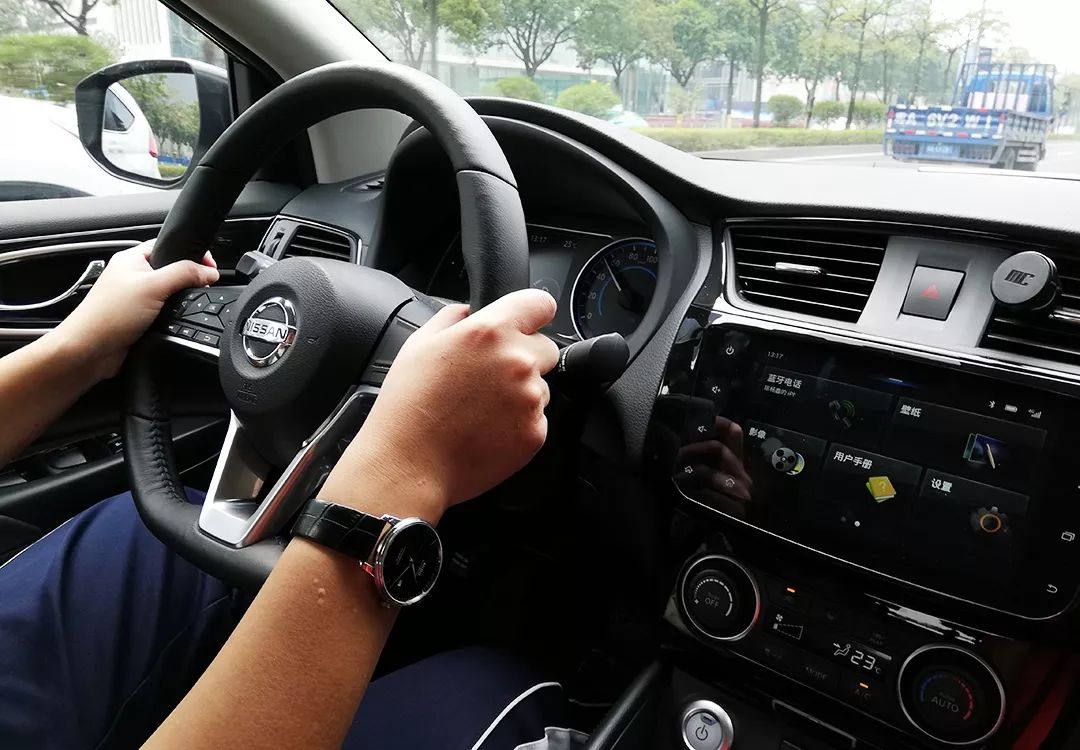 日产轩逸纯电测评,轩逸e-power续航1700公里