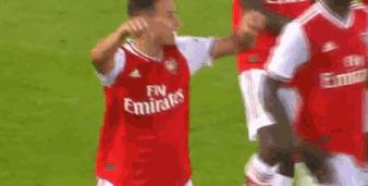 还是熟悉的枪手!小妖闪光难掩汩汩暗流顽疾不改你永是英超梗王