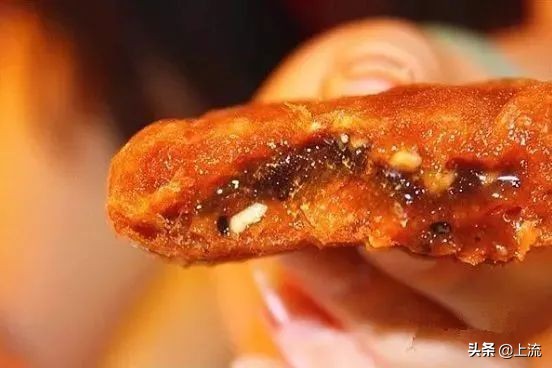 鍥炴皯琛楃編椋熺殑鍘嗗彶,鍥炴皯琛楃編椋熻儗鍚庣殑鏁呬簨