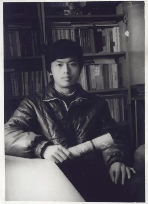 逆向思维诗十首,三位诗人