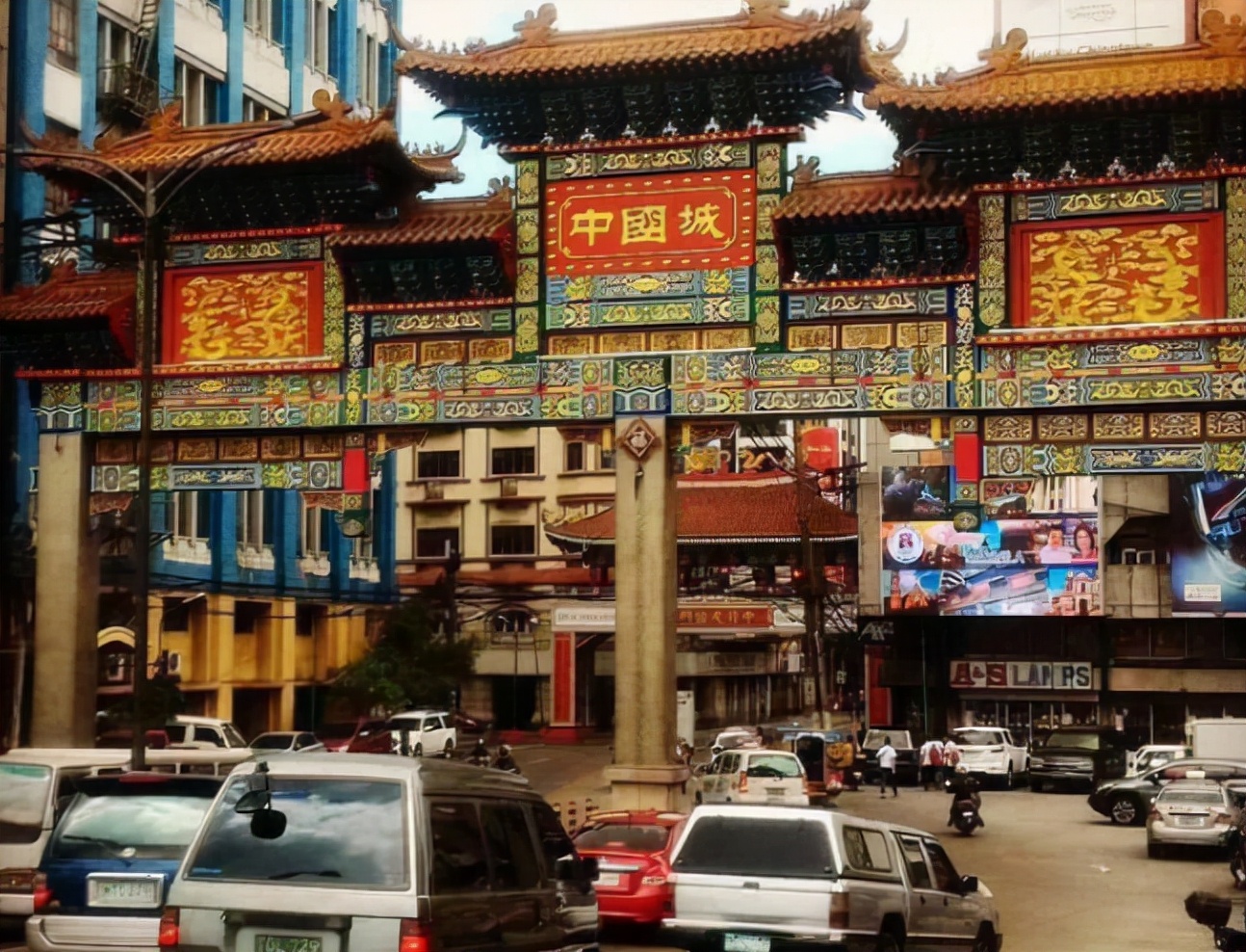 菲律宾公墓贫民窟纪实片,菲律宾马尼拉北面公墓