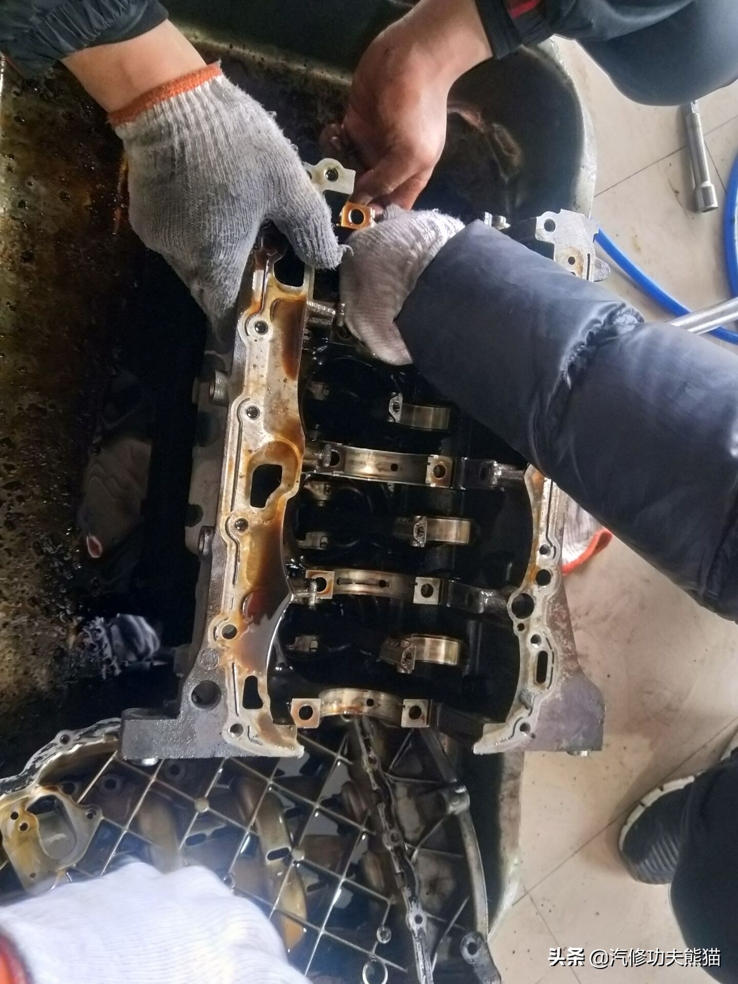 10年斯柯达明锐2.0的烧机油不,12年斯柯达明锐rs烧机油严重吗