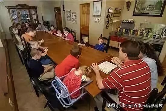 美国一对夫妻生19个孩子,美国夫妻生19个孩子